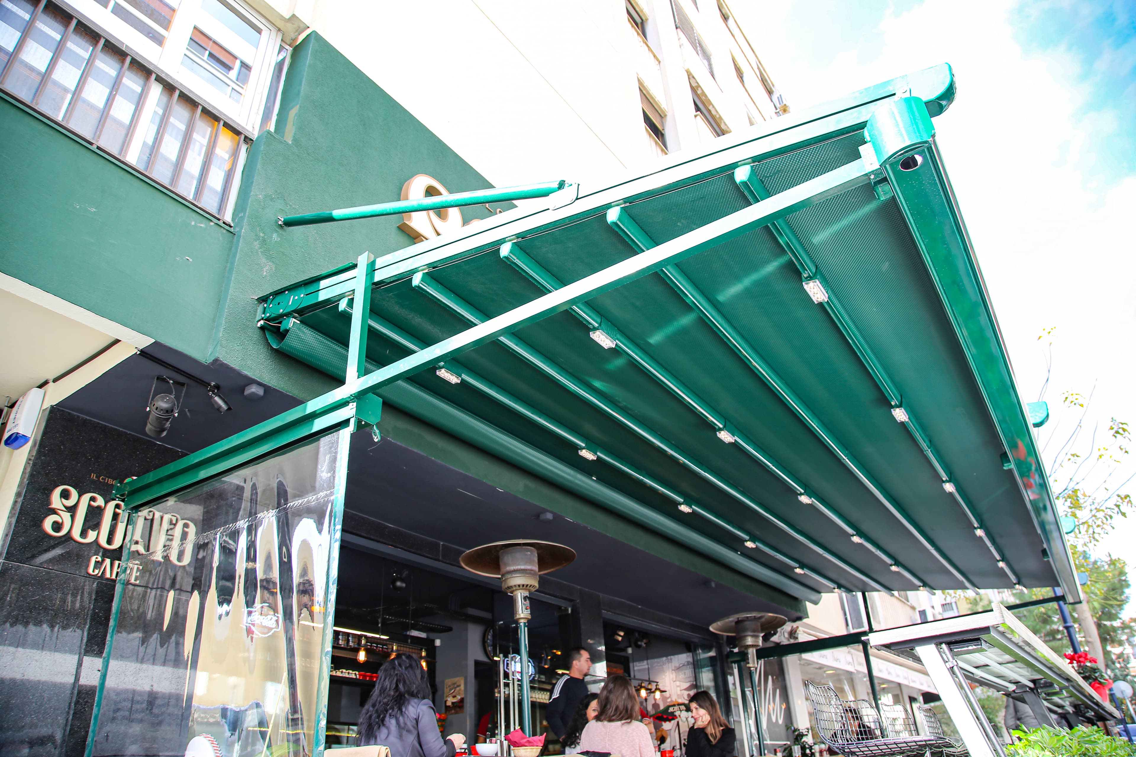 Contemporary Caffe Pergola